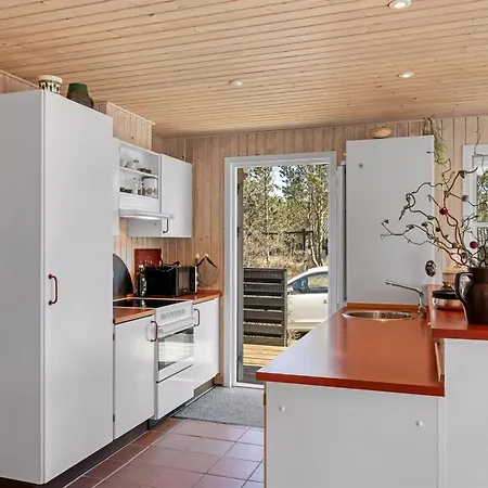 Semesterbostad Andrea - 1-6km From The Sea By Interhome
